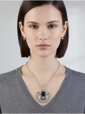 Circle Pendant Necklace & Earring Set